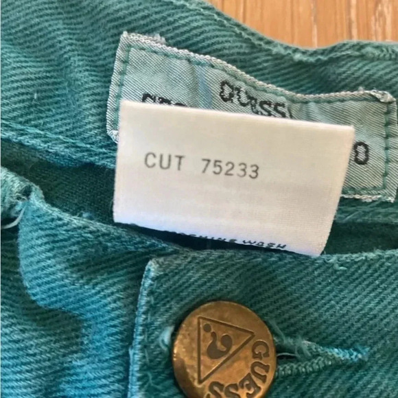 Vintage 90s Guess Shorts Size 16/28 Green Denim Green Triangle Georges Marciano - Picture 5 of 7